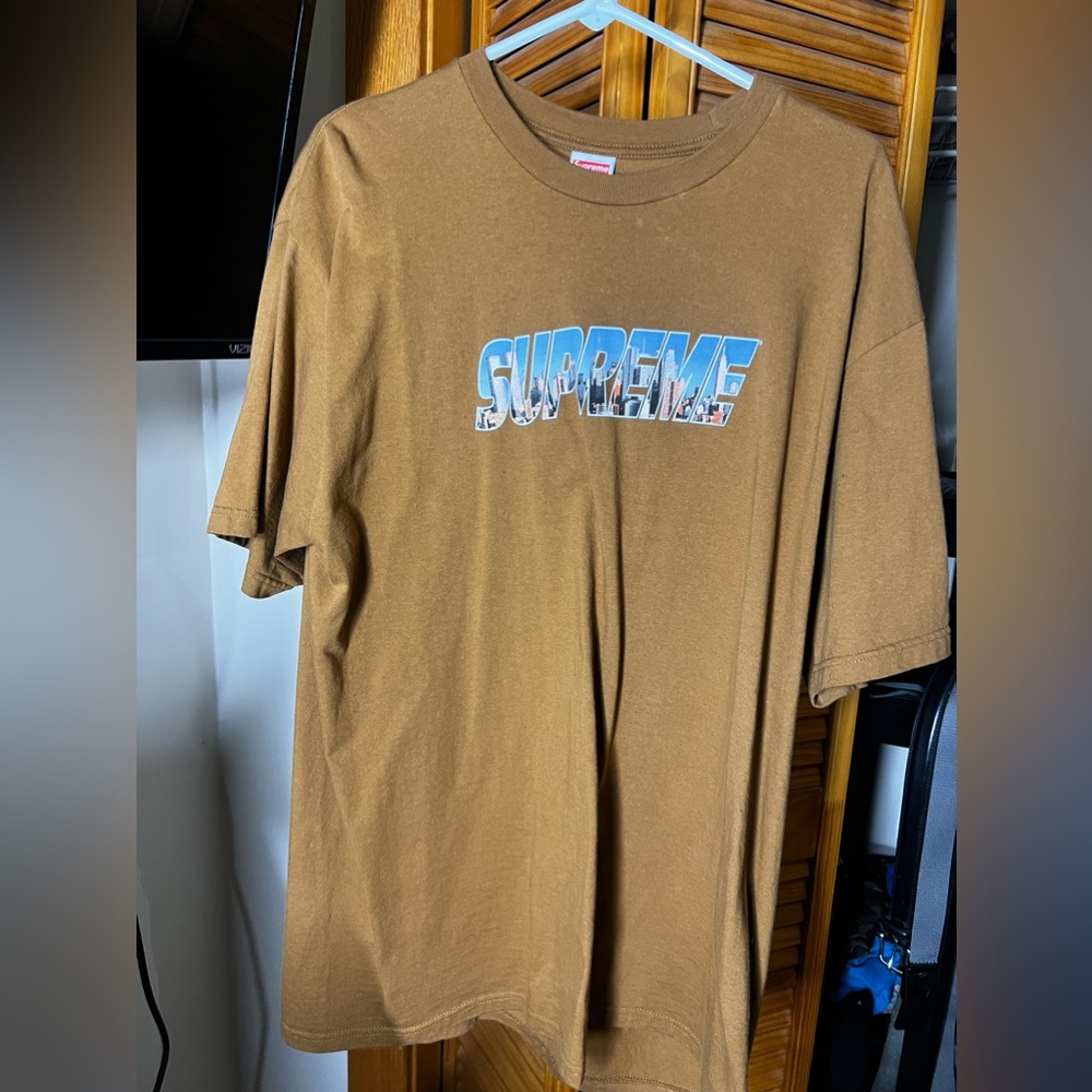 Supreme NYC Skyline T Shirt Size XL BNWT